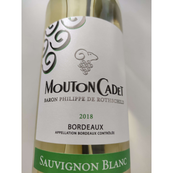 VIN BLANC MOUTON CADET 75 CL